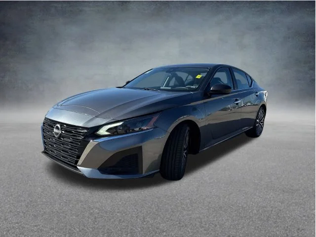 Used 2025 Gray Nissan 2.5 SV image 3