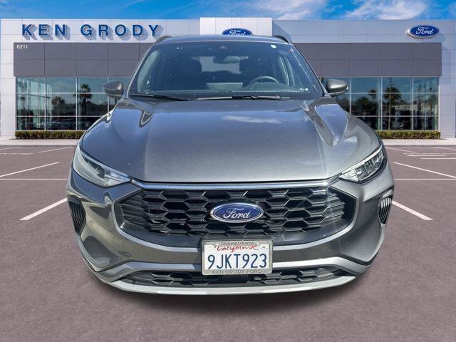 Used 2023 Gray Ford ST-Line image 3