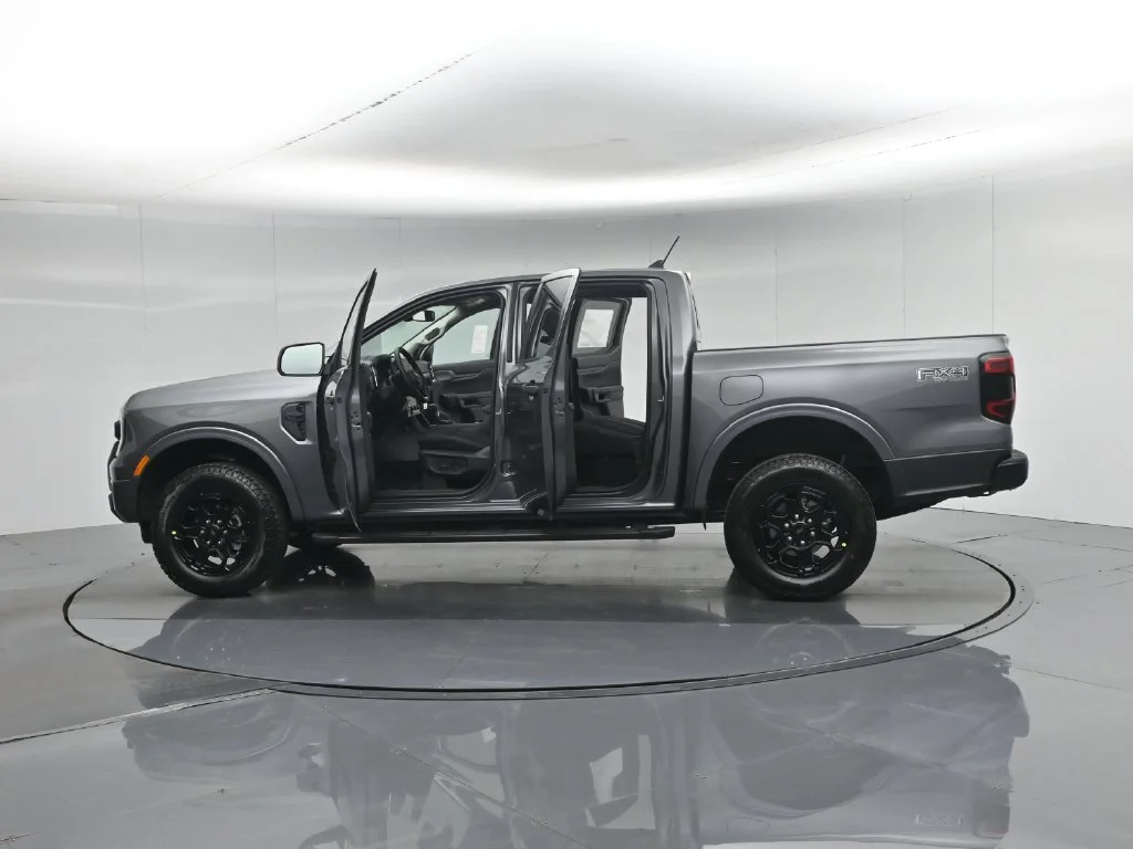 New 2026 Carbonized Gray Metallic Ford XLT image 34