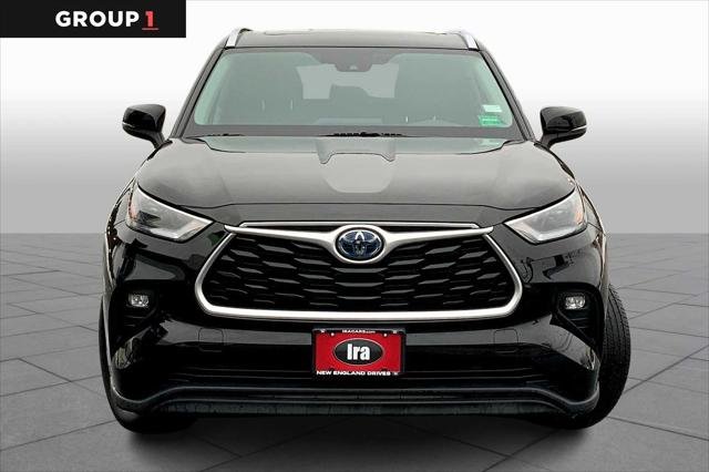 Certified Used 2021 MIDNIGHT BLACK METALLIC Toyota  image 4
