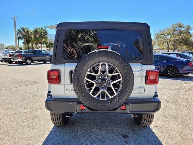 2025 Jeep Wrangler 4-Door Sahara - Photo 8