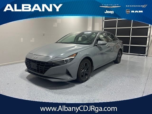 Used 2022 Gray Hyundai SEL image 1