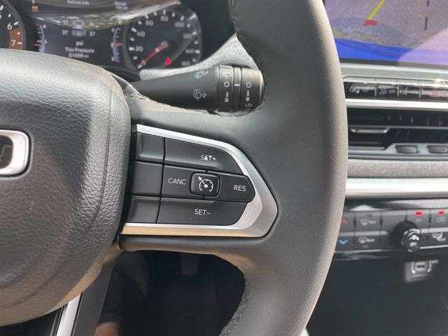 Certified Used 2024 Hydro Blue Pearlcoat Jeep Latitude image 34