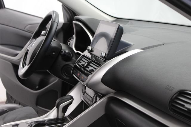 Used 2024  Mitsubishi SEL image 30