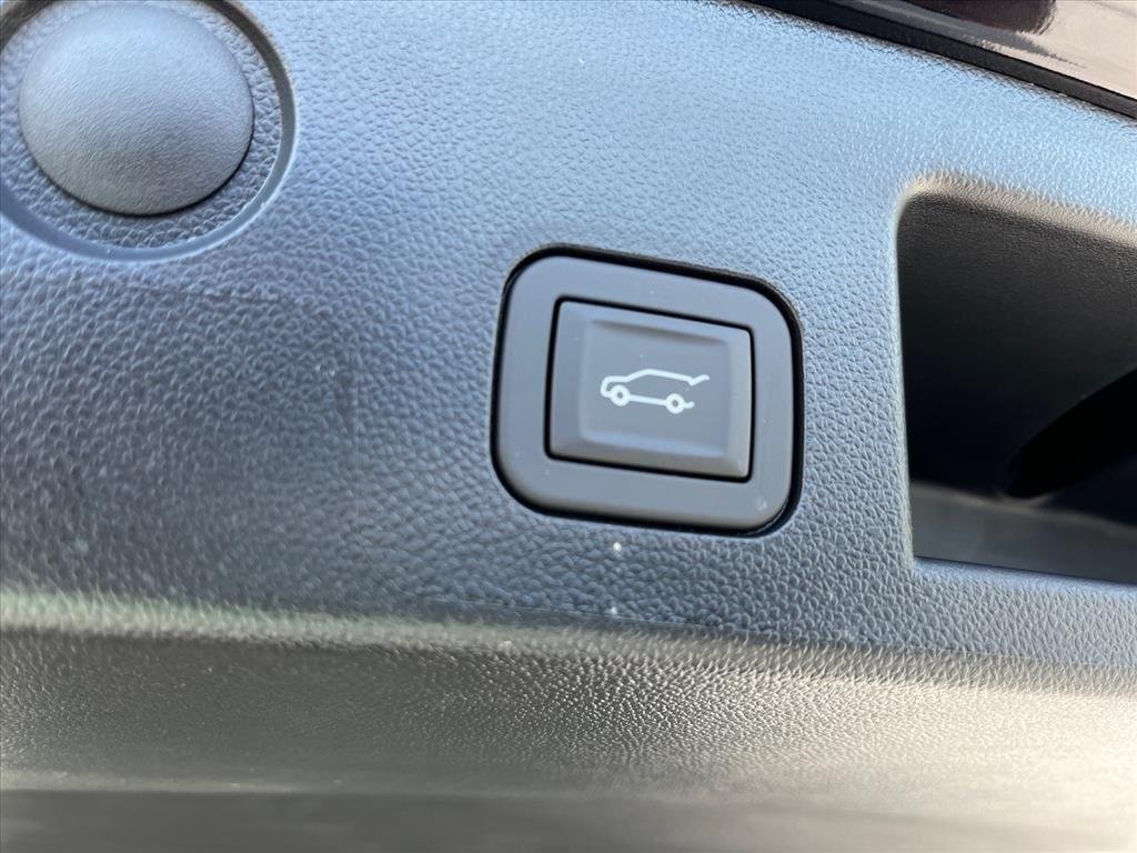 New 2026 Mosaic Black Metallic Chevrolet LT image 31
