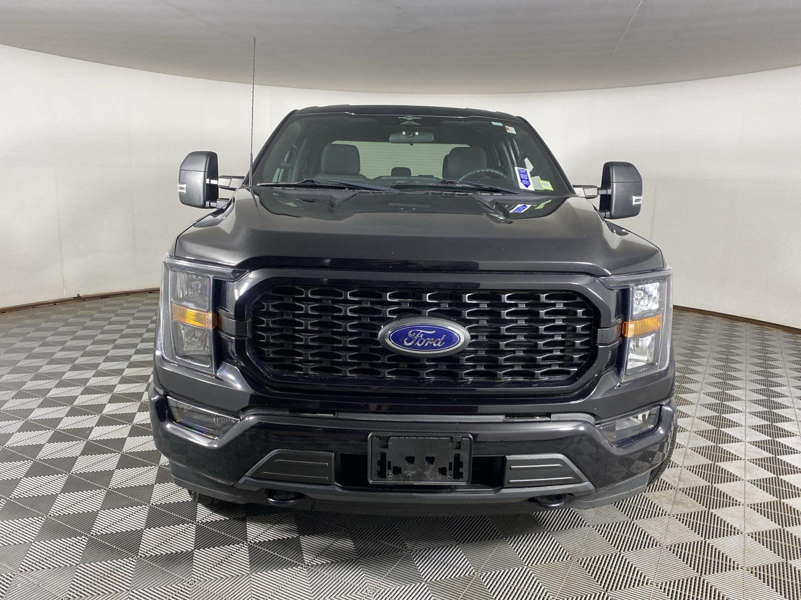 Used 2023 Agate Black Ford XL image 2