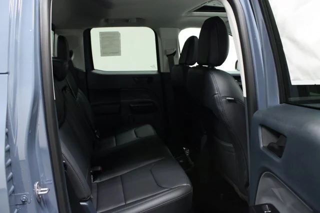 New 2025 Azure Gray Metallic Tri-Coat Ford Lariat® image 38
