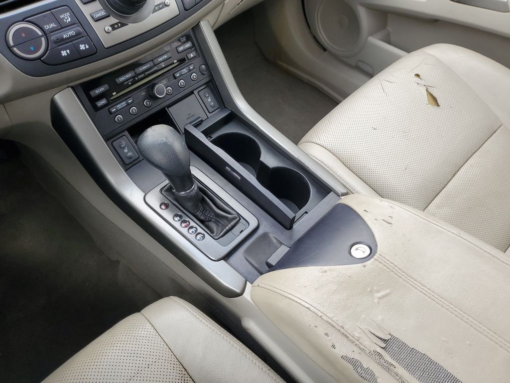 Used 2011 Crystal Black Pearl Acura Technology Package image 29