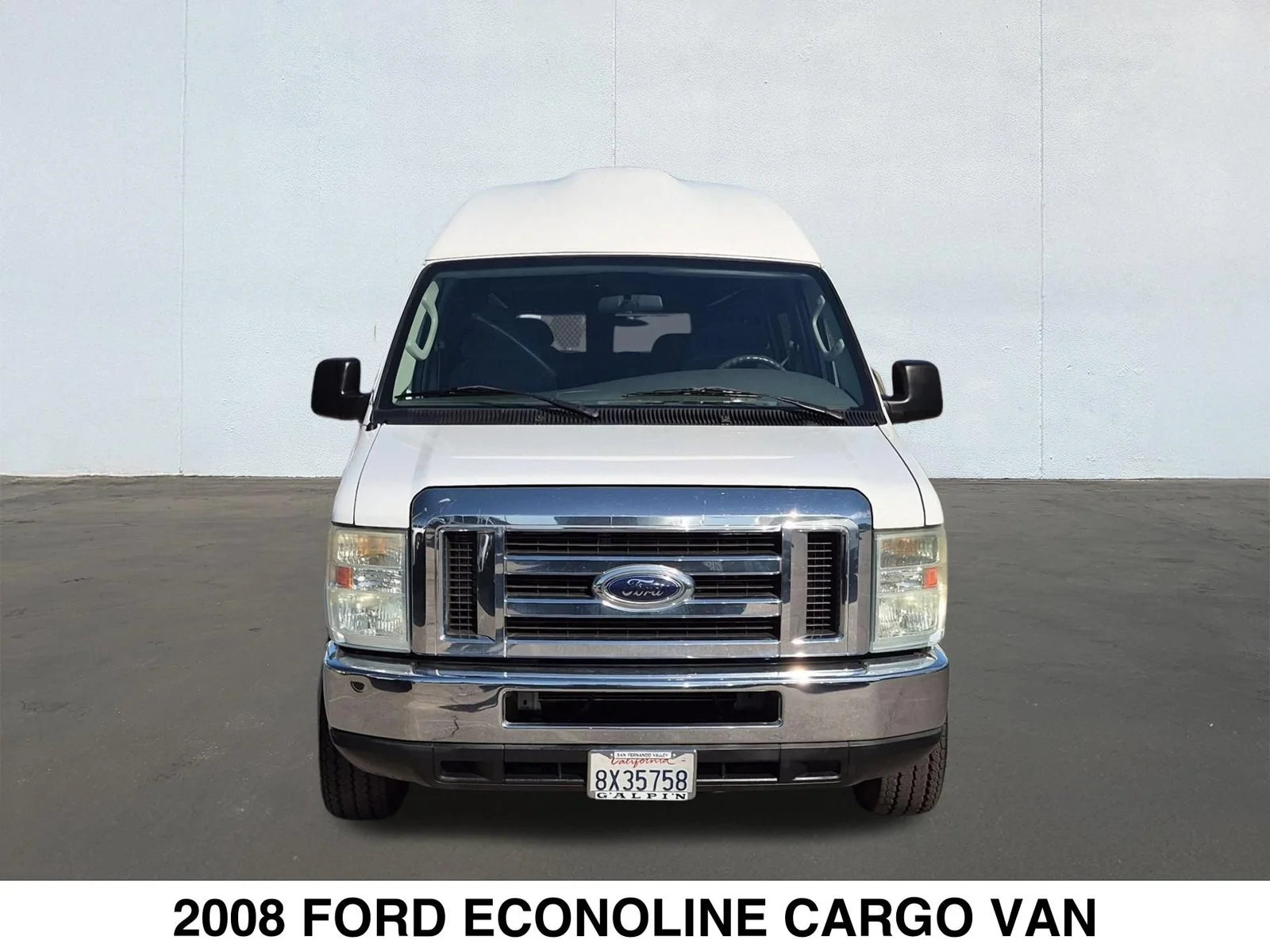 Used 2008 White Ford  image 2