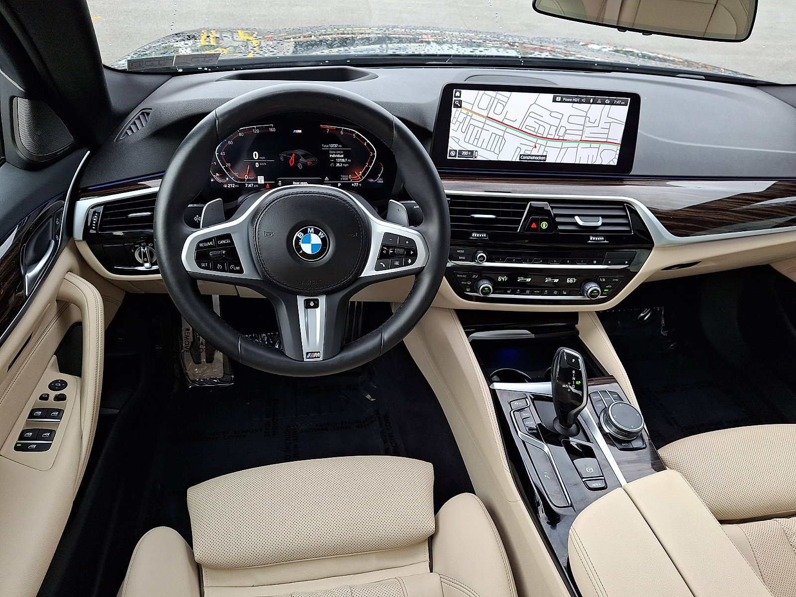 Used 2023 Black Sapphire Metallic BMW 540i xDrive image 11