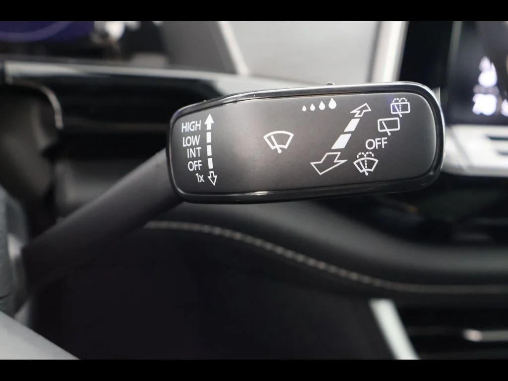 New 2026 Black Volkswagen 2.0T SE w/Technology image 24