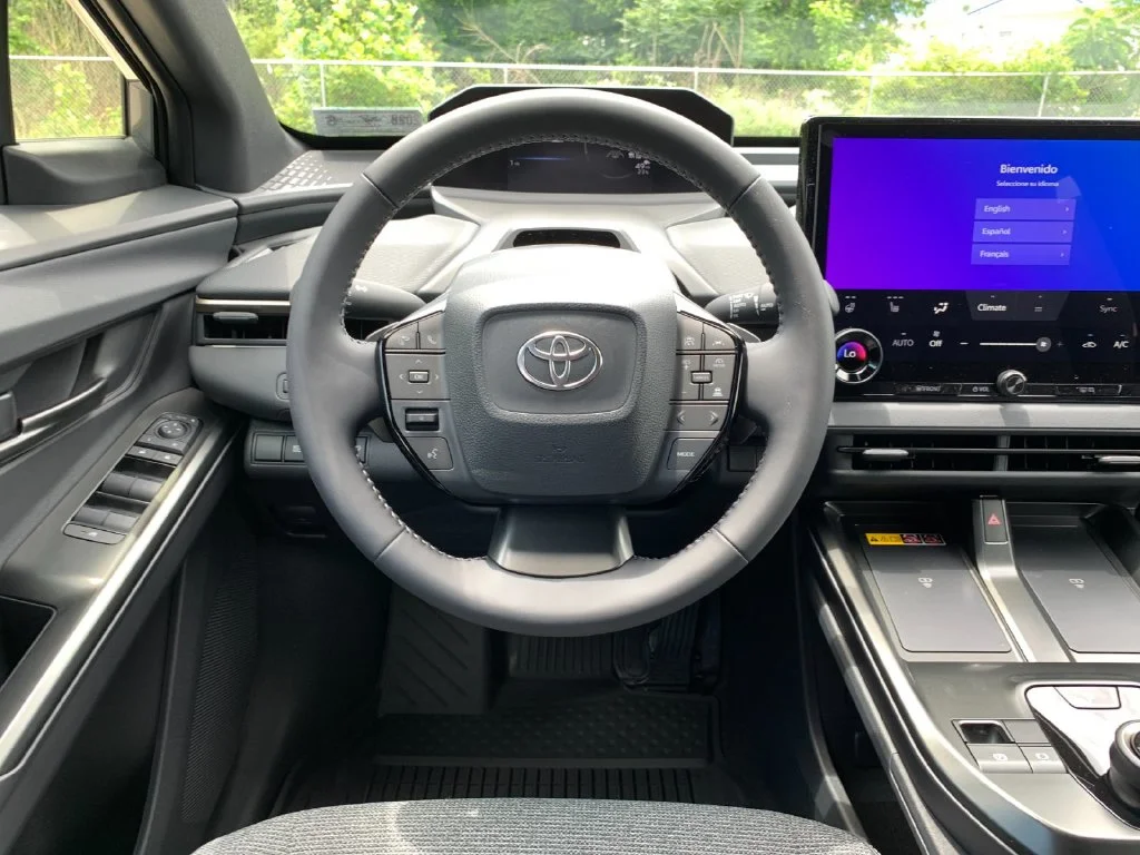Used 2026  Toyota XLE image 17