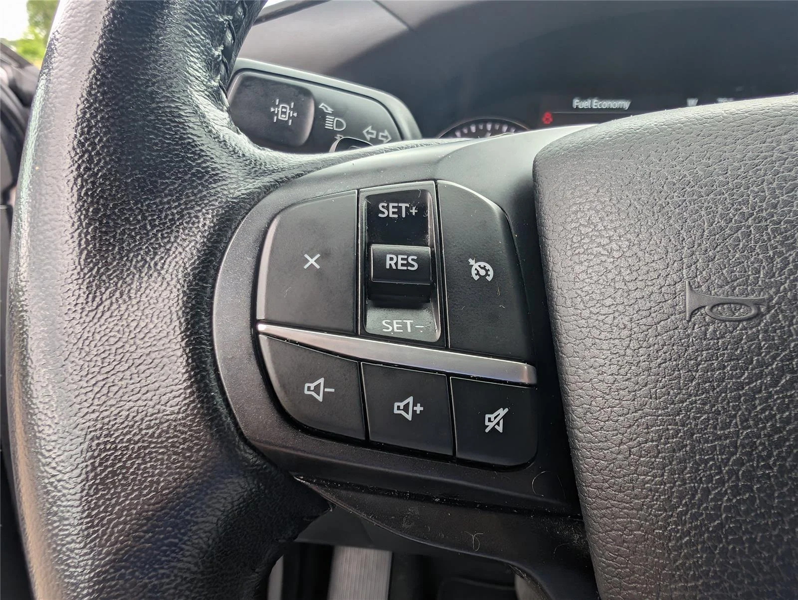 Used 2020 Iconic Silver Ford XLT image 30