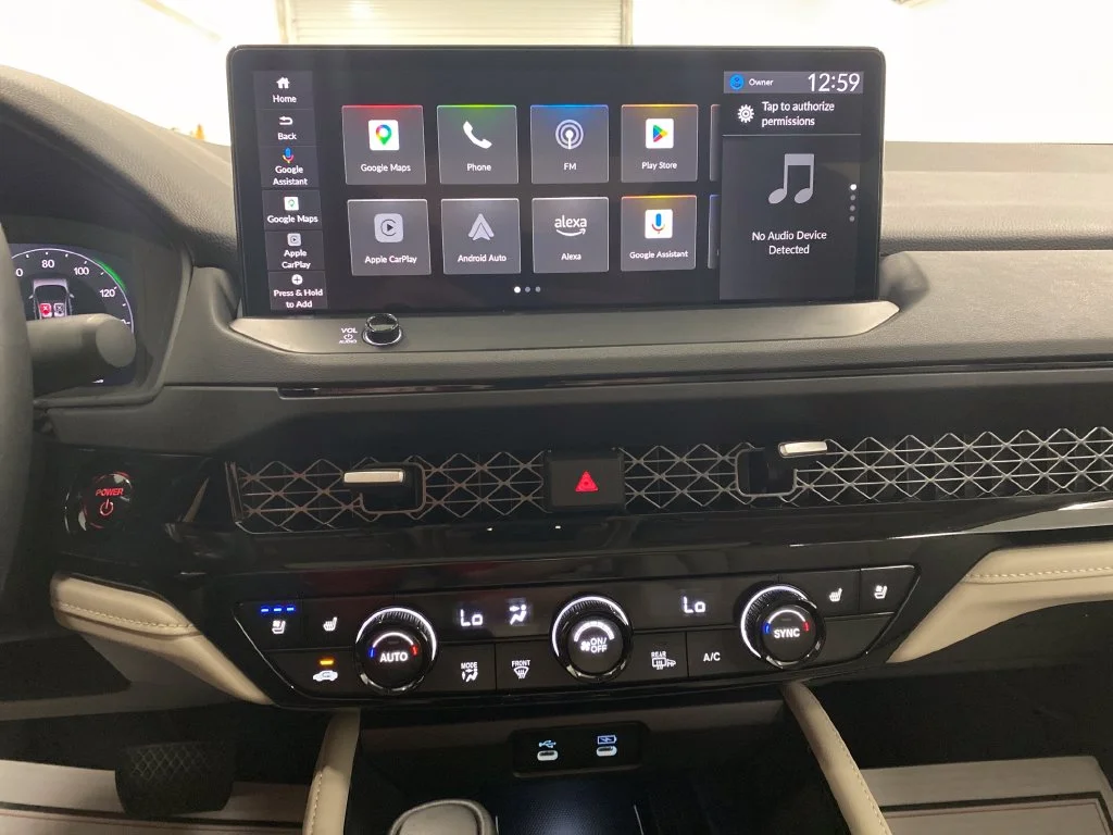 Used 2025 Gray Honda Touring image 17