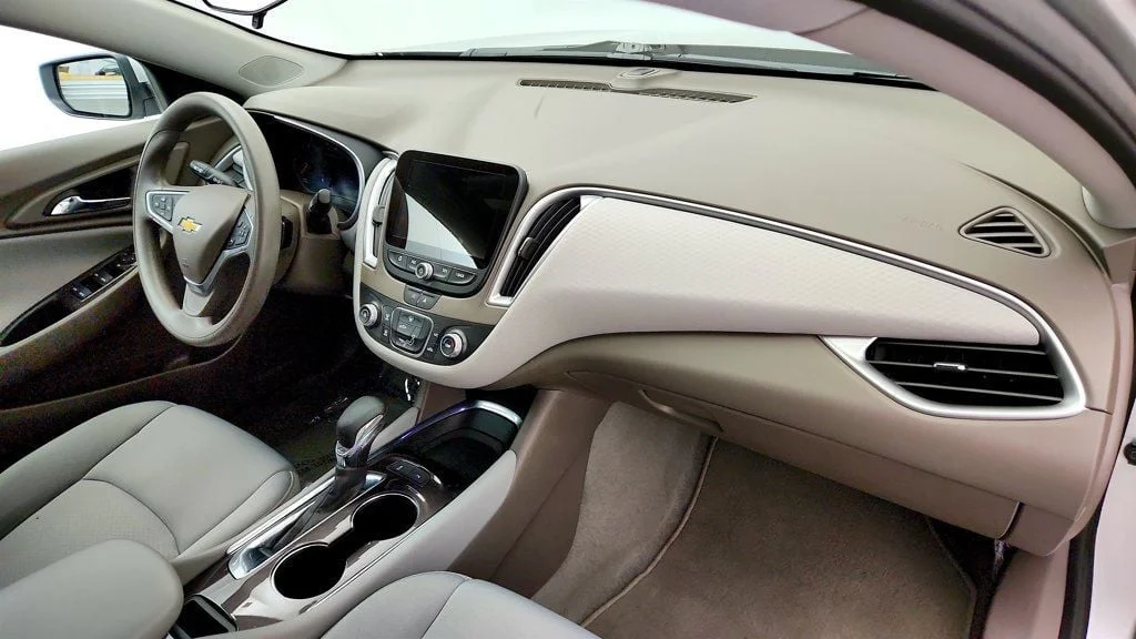 Used 2022 Silver Ice Metallic Chevrolet 4dr Sedan FL w/ Driver Confidence Pkg image 24