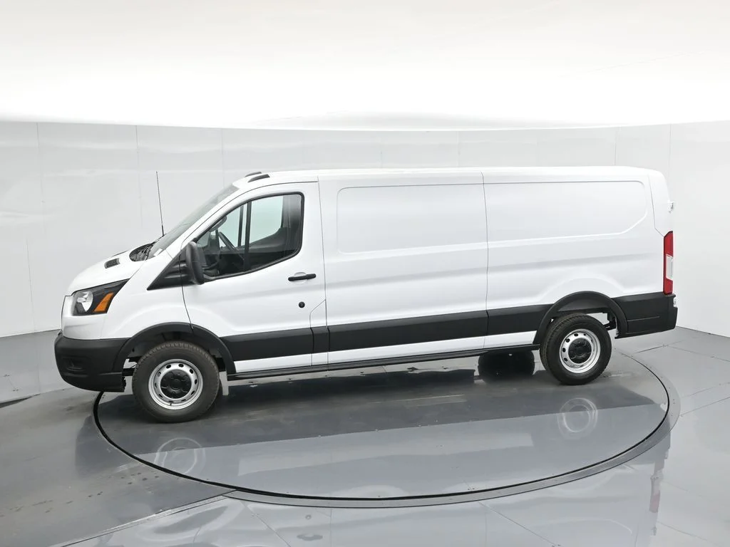 New 2026 White Ford Base image 44