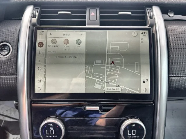 Used 2023  Land Rover HSE R-Dynamic image 29