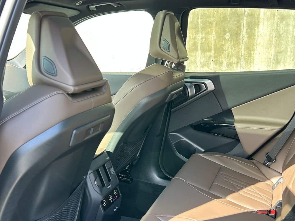 New 2026 Dark Graphite Metallic BMW M50 xDrive image 32