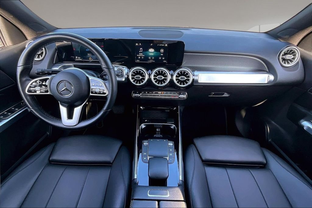 Used 2021 Black Mercedes-Benz GLB 250 image 15