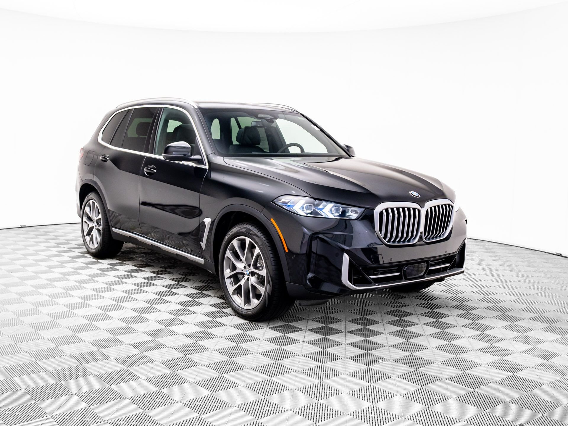 New 2026 Black Sapphire Metallic BMW xDrive40i image 8