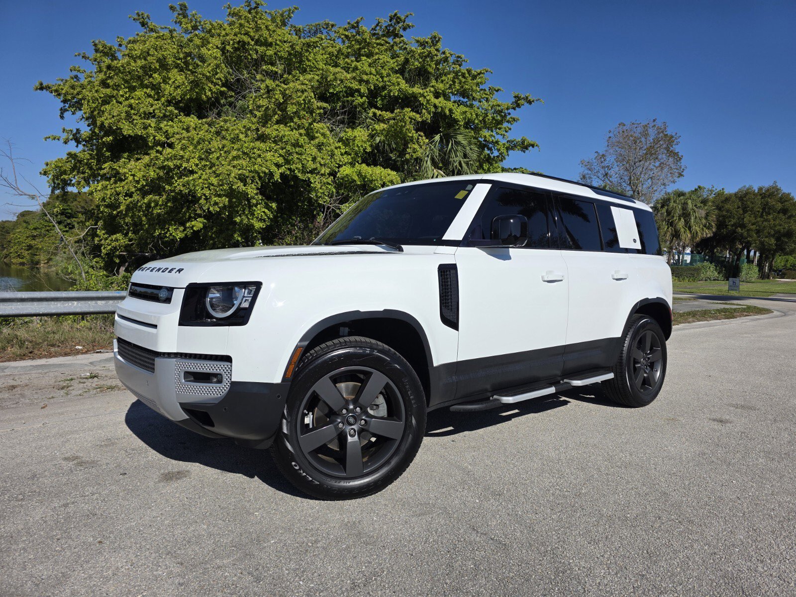 2020 Land Rover Defender S