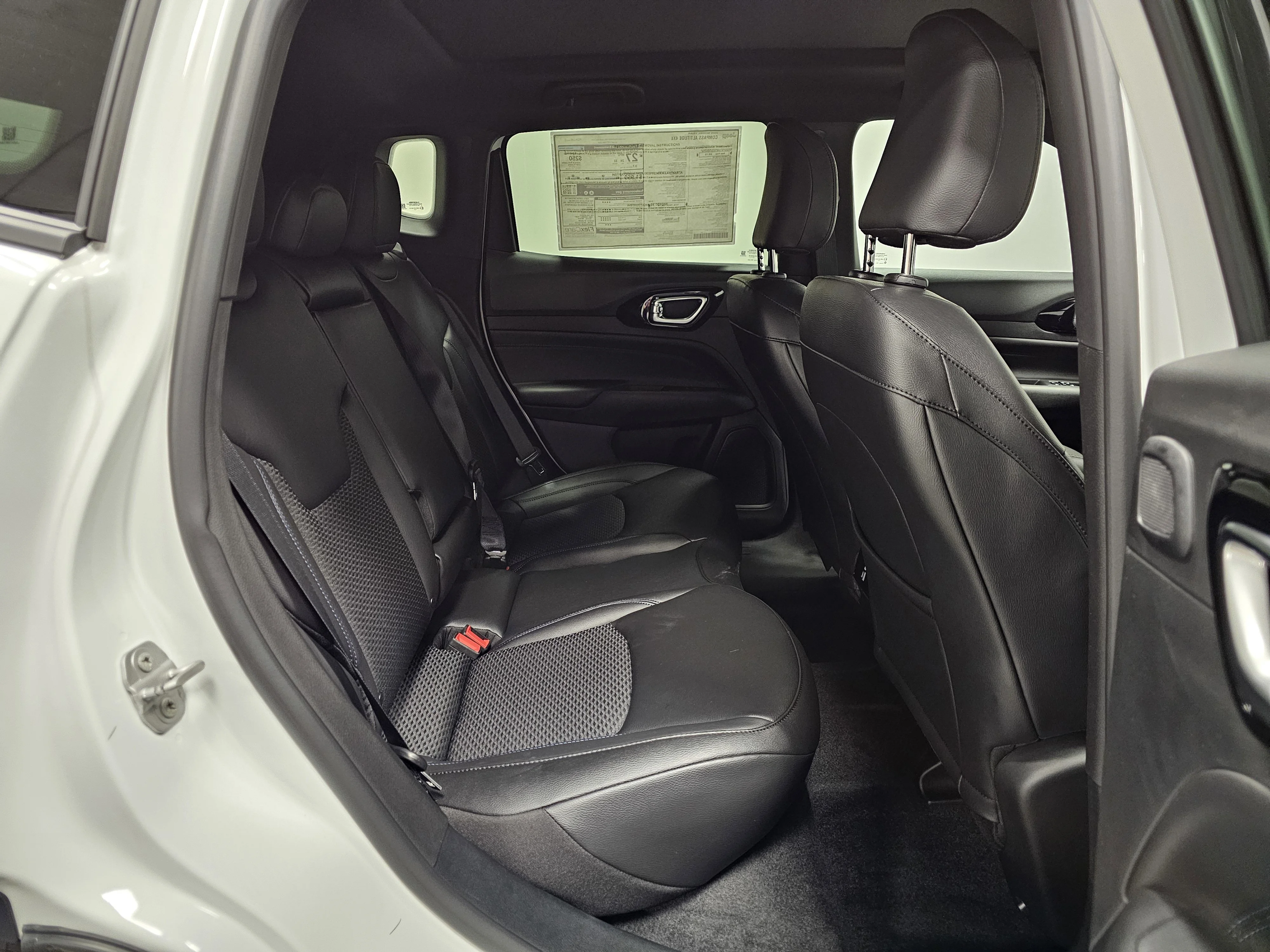 2025 Jeep Compass Latitude - Photo 16