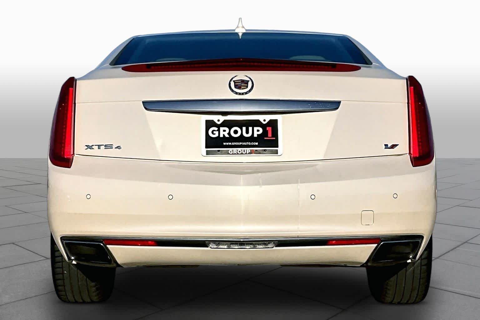 Used 2014 White Diamond Tricoat Cadillac Platinum image 5