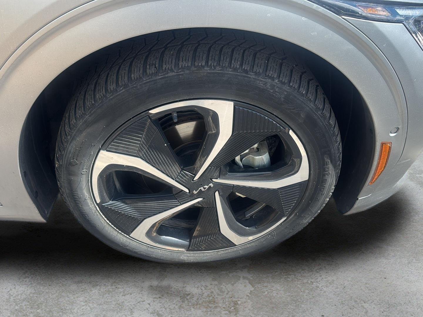 Certified Used 2024 Steel Matte Gray Kia GT-Line image 8