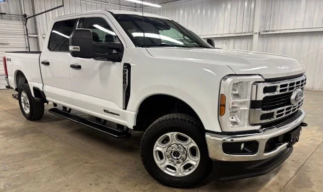 Used 2025 White Ford XLT image 1