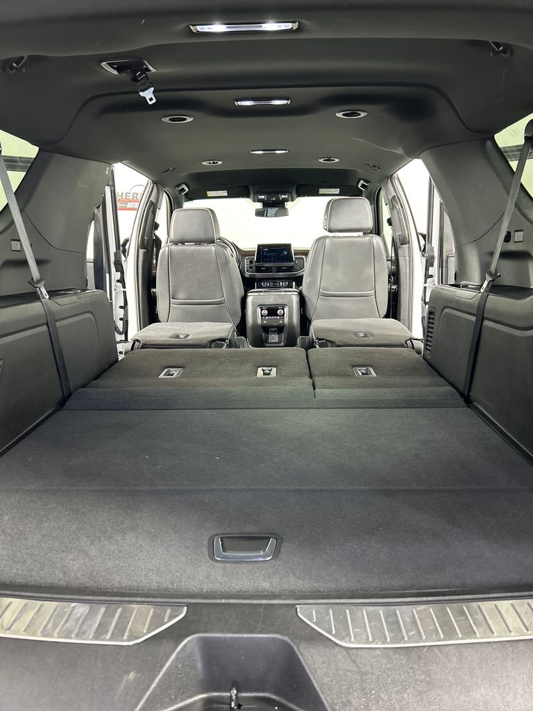 Used 2024 White Chevrolet Premier image 22