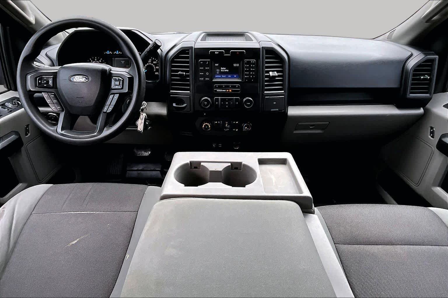 Used 2015 Magnetic Metallic Ford XL image 16