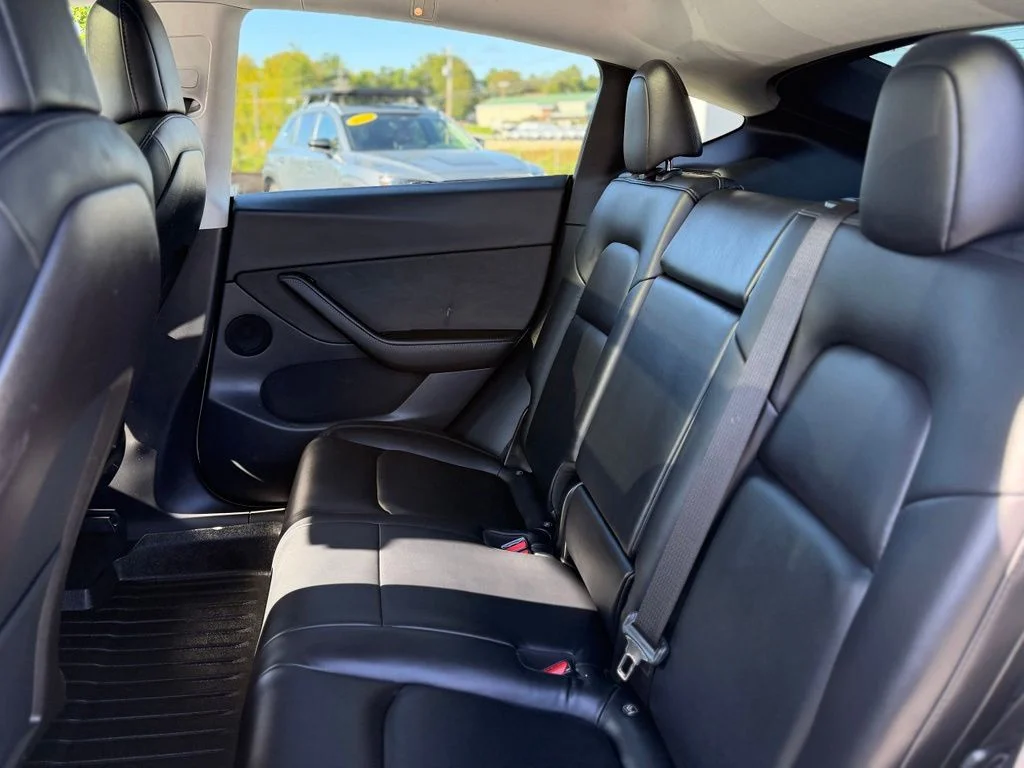 Used 2020 White Tesla Long Range image 6