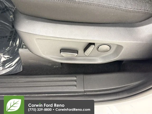 New 2026 Oxford White Ford XLT image 20