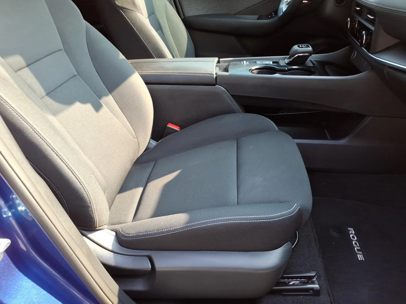 Used 2023 Caspian Blue Metallic Nissan S image 19