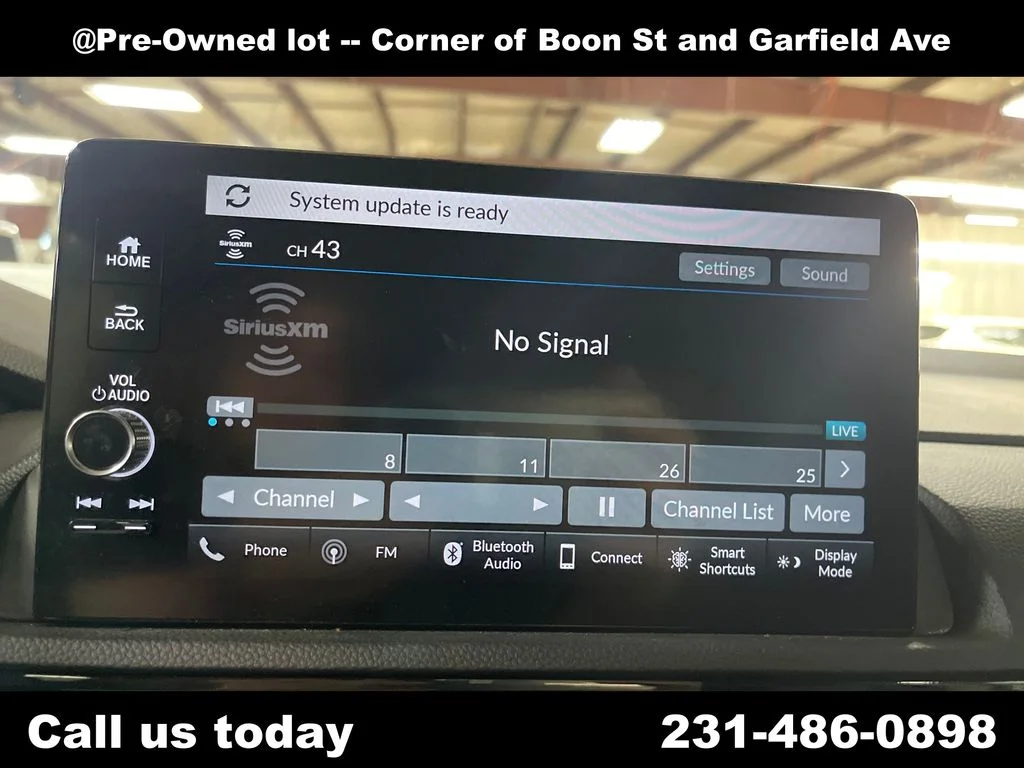 Used 2023  Honda EX-L image 22