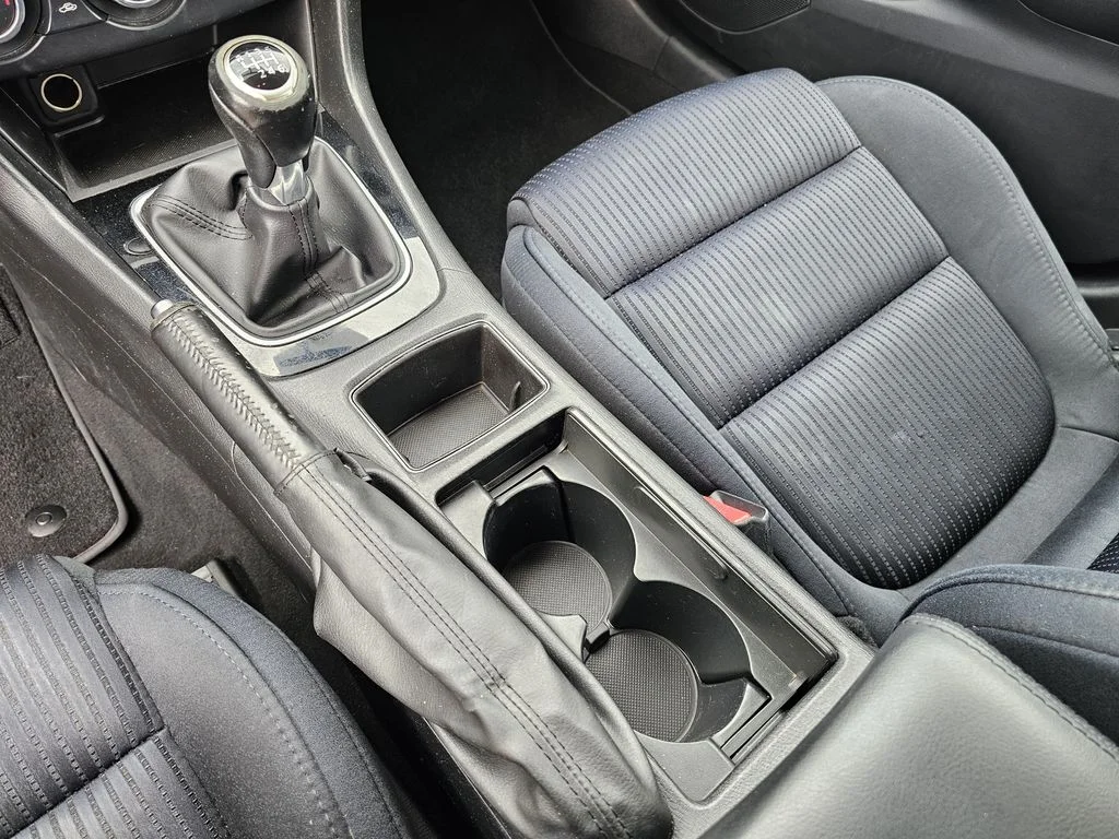 Used 2015 Red Mazda i Sport image 19