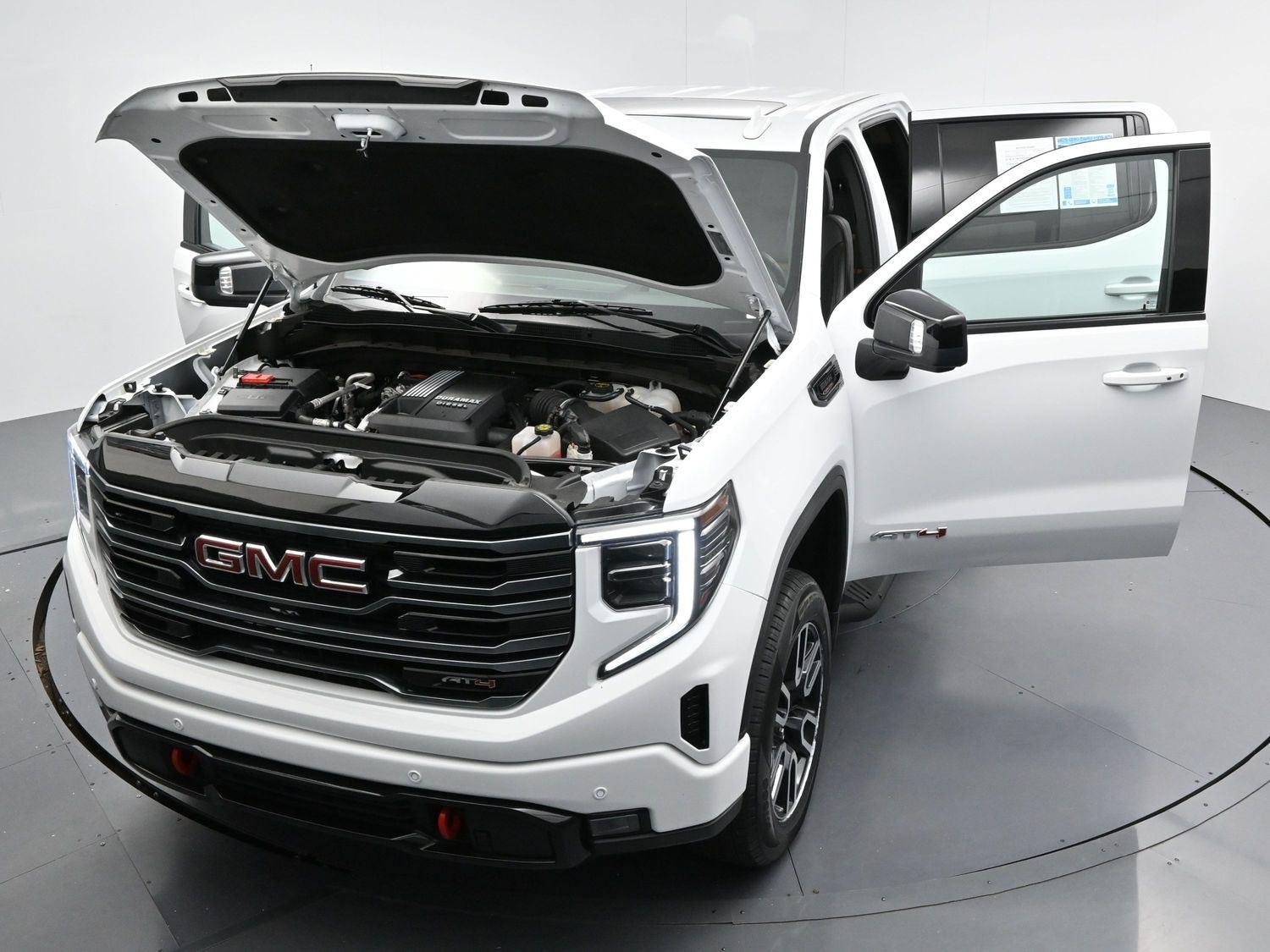 Used 2025 Summit White GMC AT4 image 45