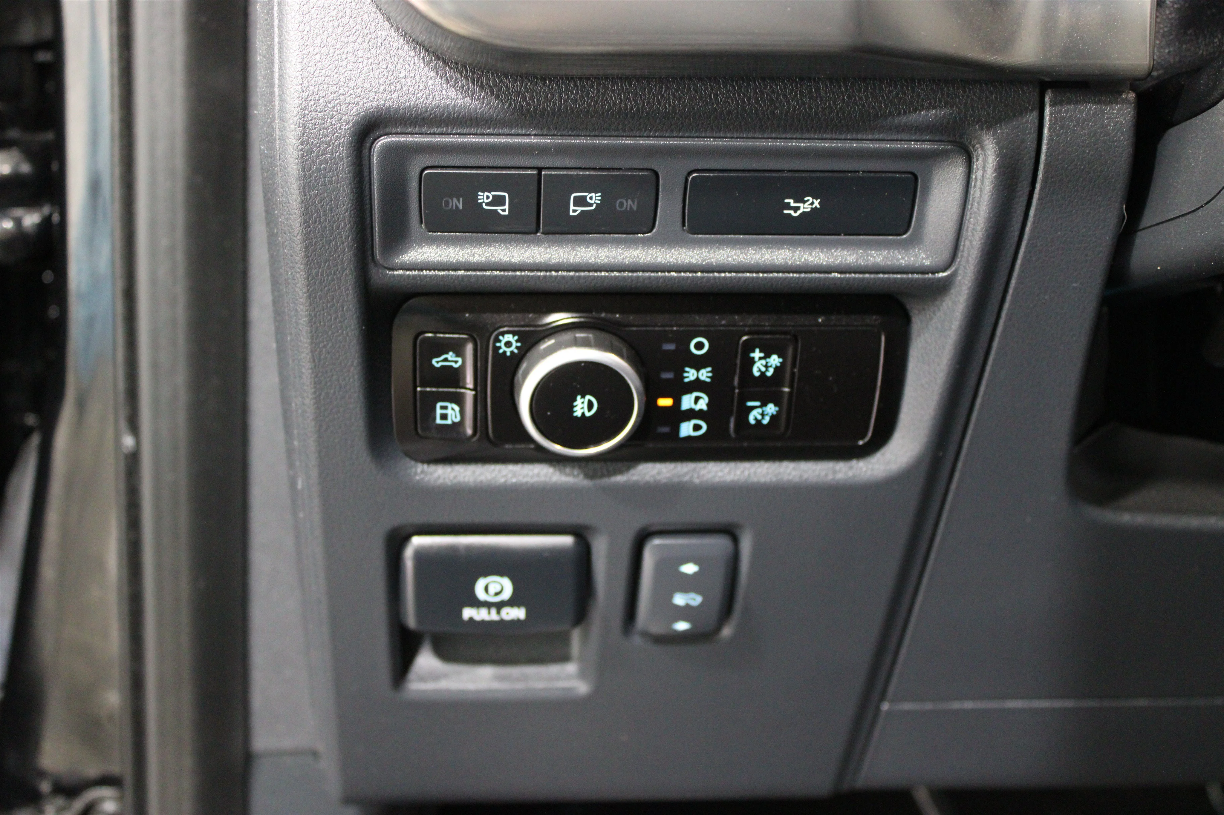 2023 Ford F-150 Lariat - Photo 9