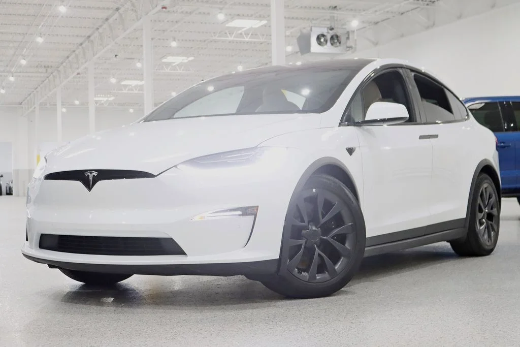 2022 Tesla Model X Base
