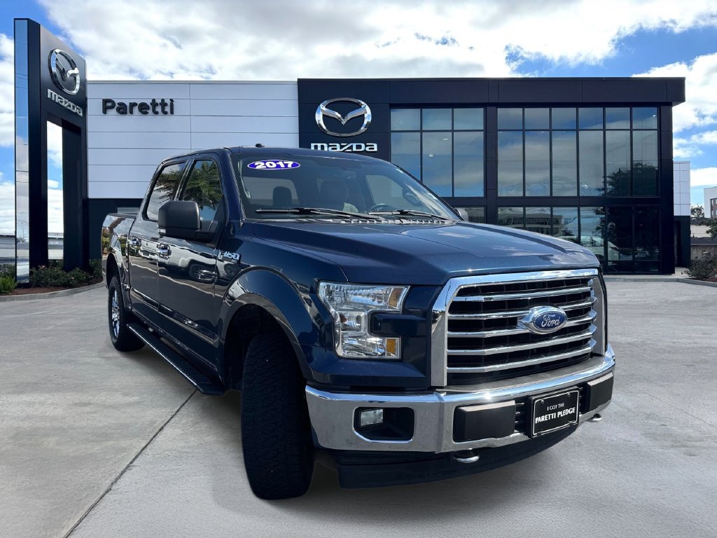 Used 2017 Blue Ford XLT image 5