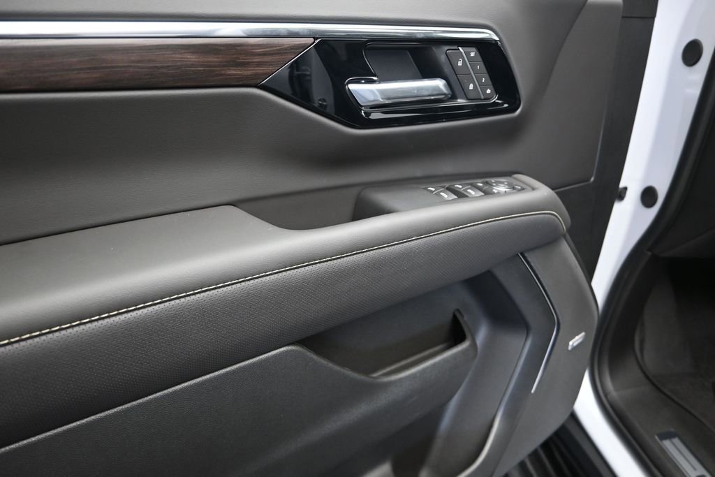 2026 Chevrolet Tahoe Premier - Photo 11