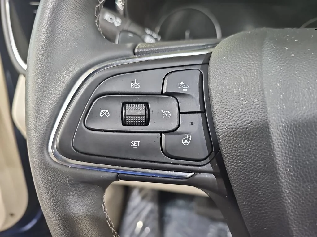 Used 2023 SAPPHIRE METALLIC Buick Preferred image 22