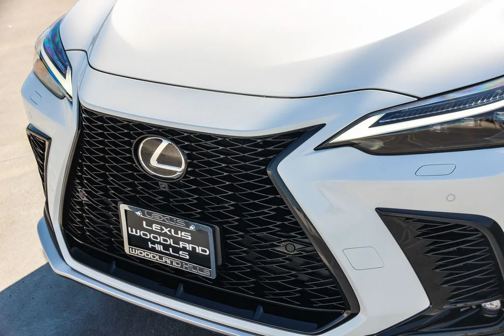2026 Lexus NX 450h+ F-Sport - Photo 9
