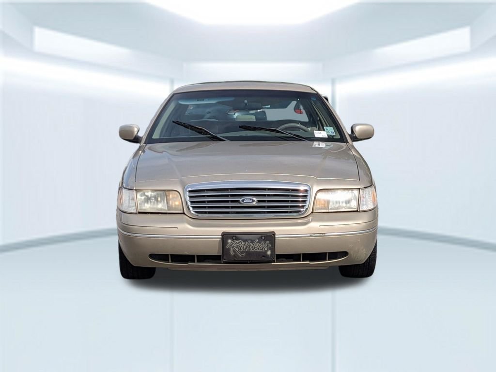 Used 1999 Light Prairie Tan Clearcoat Metallic Ford Base image 11