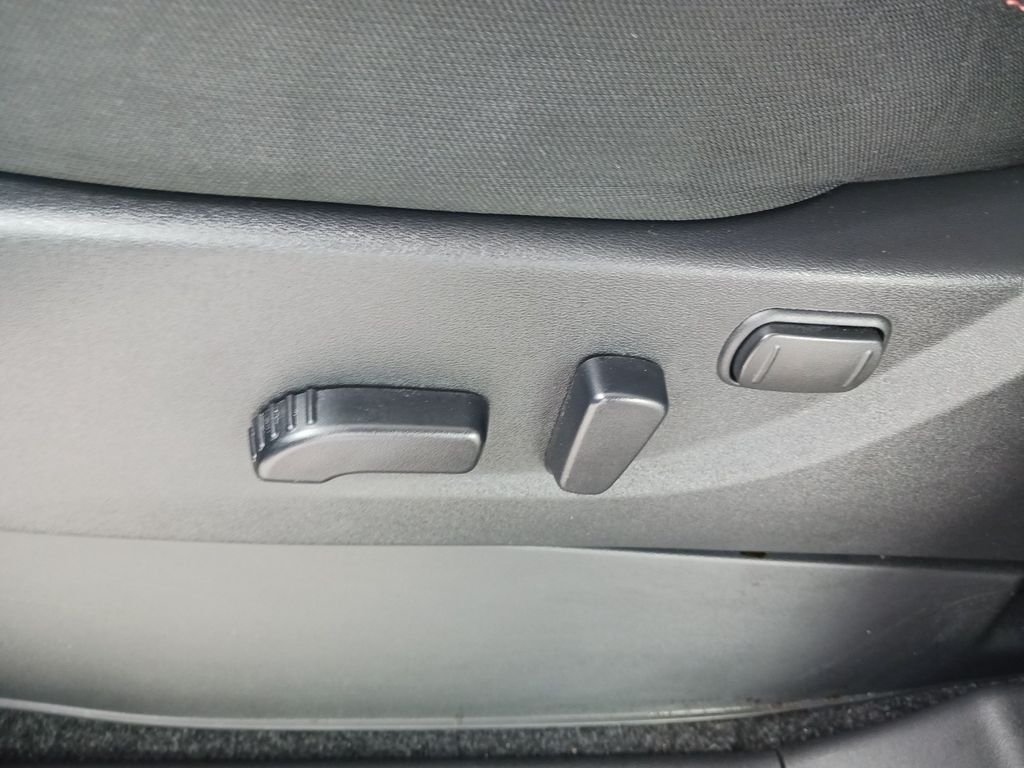 Used 2026 Green Nissan PRO-X image 33