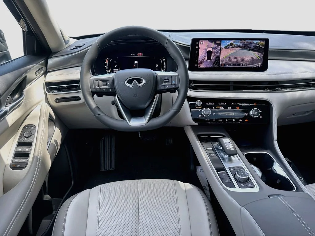 New 2027 MINERAL BLACK INFINITI Luxe FWD image 24
