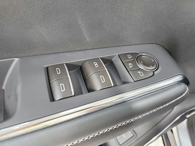2026 GMC Acadia Denali - Photo 38