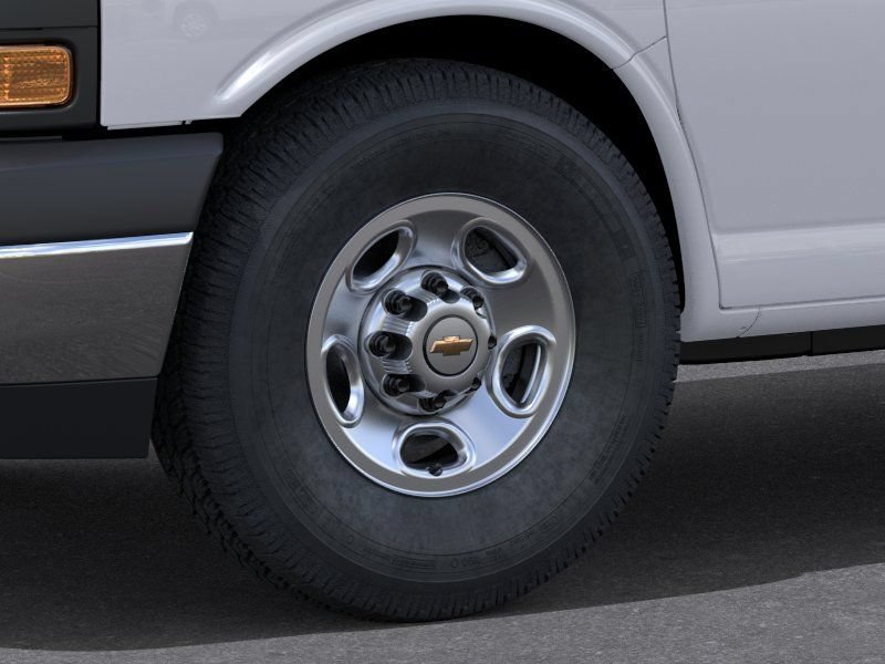 2025 Chevrolet Express Cargo Work Van - Photo 11