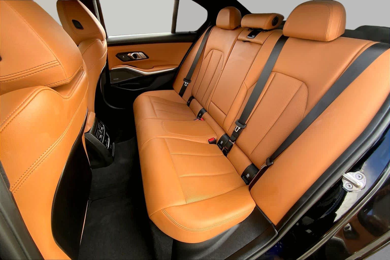 Used 2025 Black Sapphire Metallic BMW M340i image 20