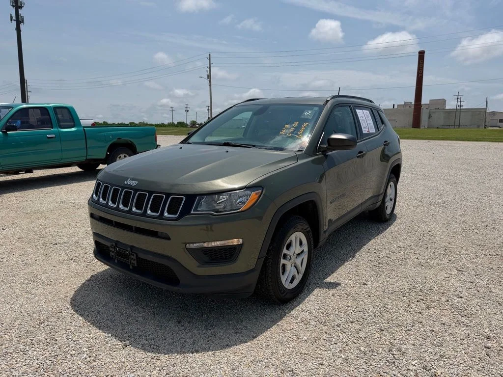 Used 2018 Jeep Compass Sport with VIN 3C4NJDAB2JT359638 for sale in Hillsboro, KS